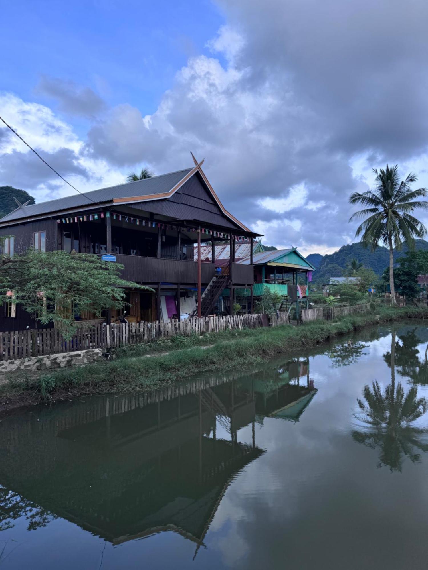 Nasrul House Homestay For Backpackers Maros Exterior photo